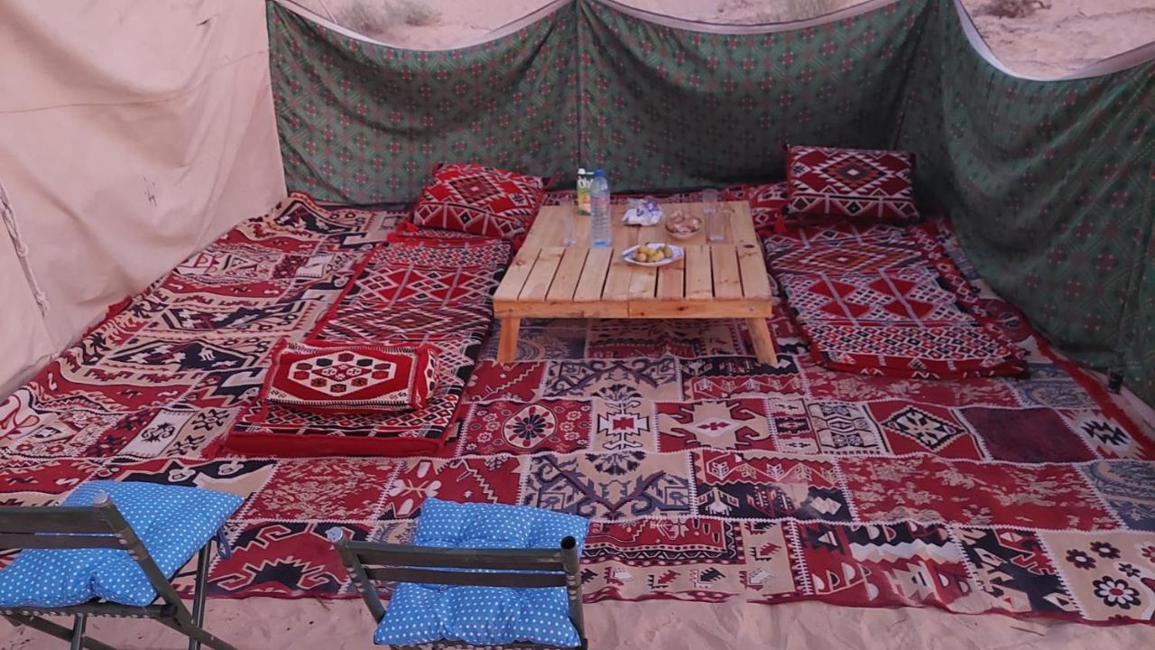 Готель Private Camp25Km-From Дуз Екстер'єр фото